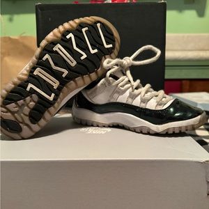 Air Jordan 11 Retro Low 'Emerald 13c